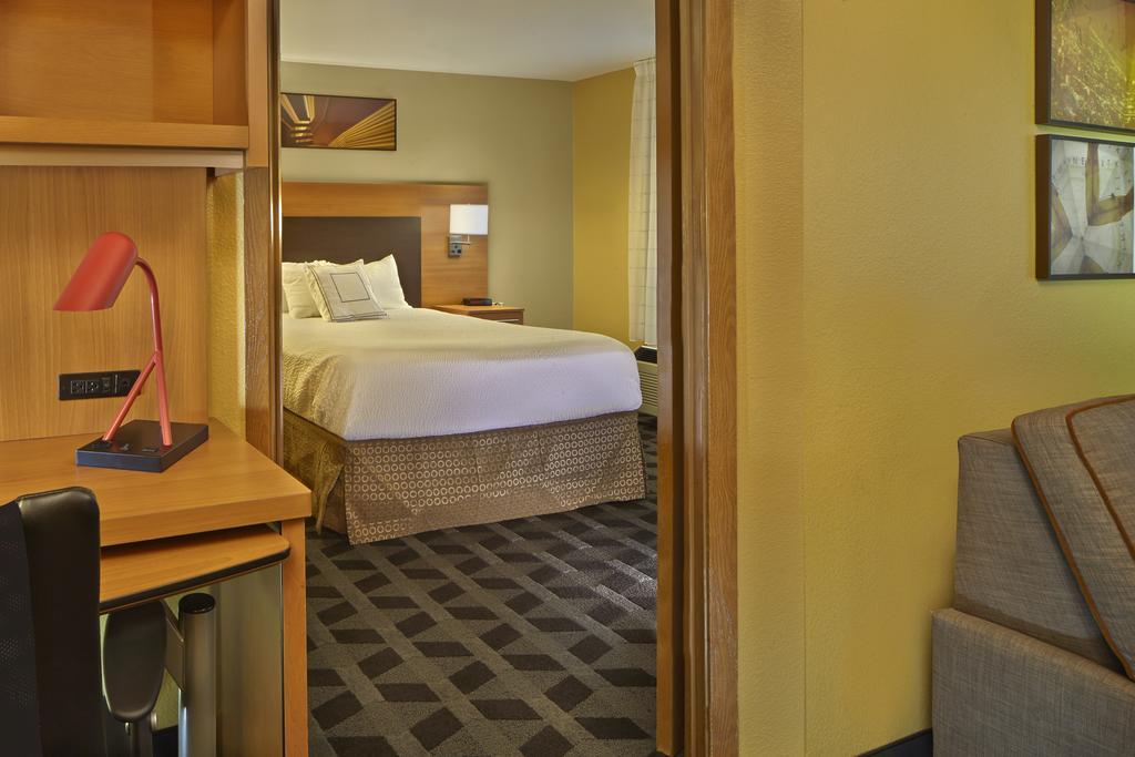 One-Bedroom Queen Suite,571353795:JPEG