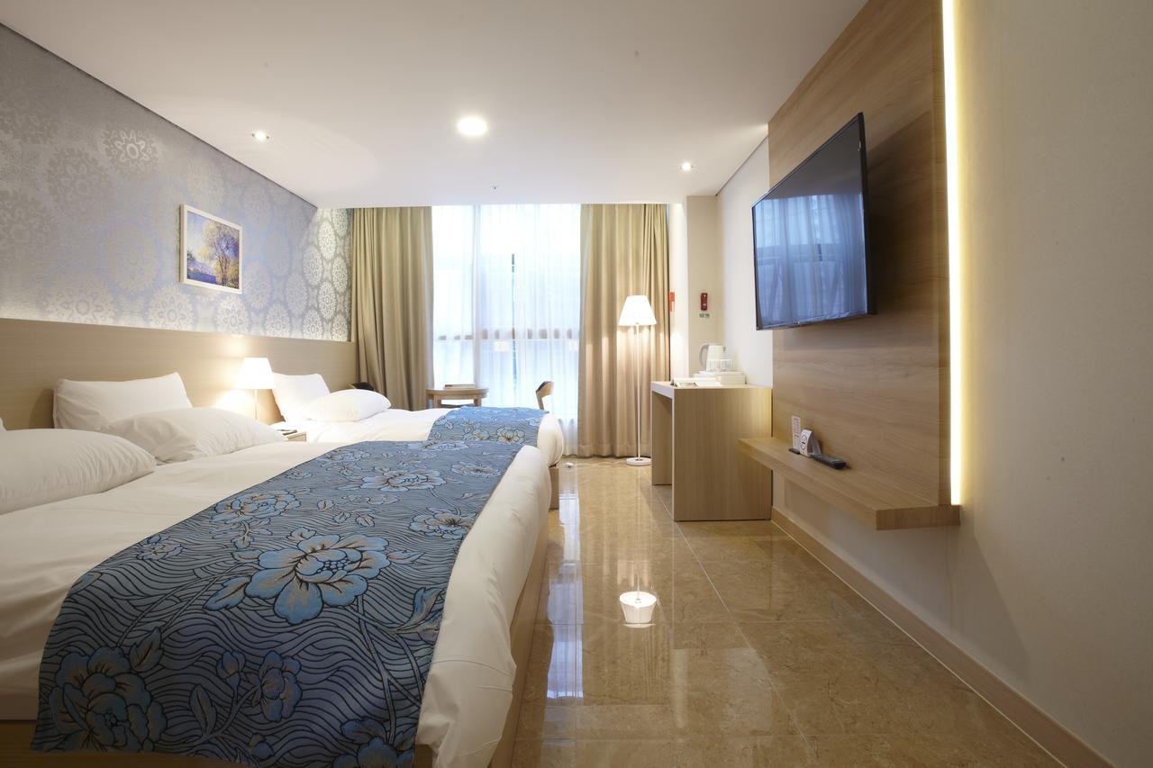 Luxury Twin Room,526240275:JPEG