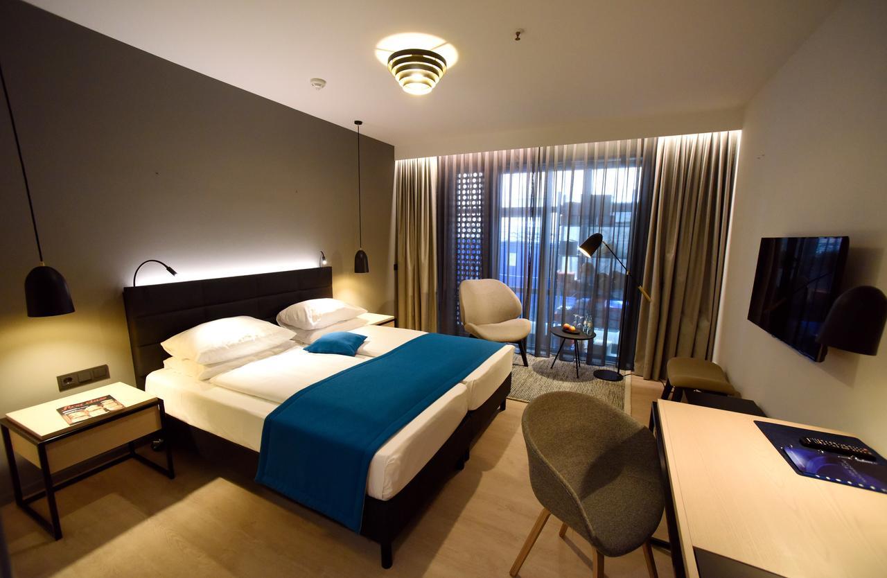 Superior Room - Bay Window