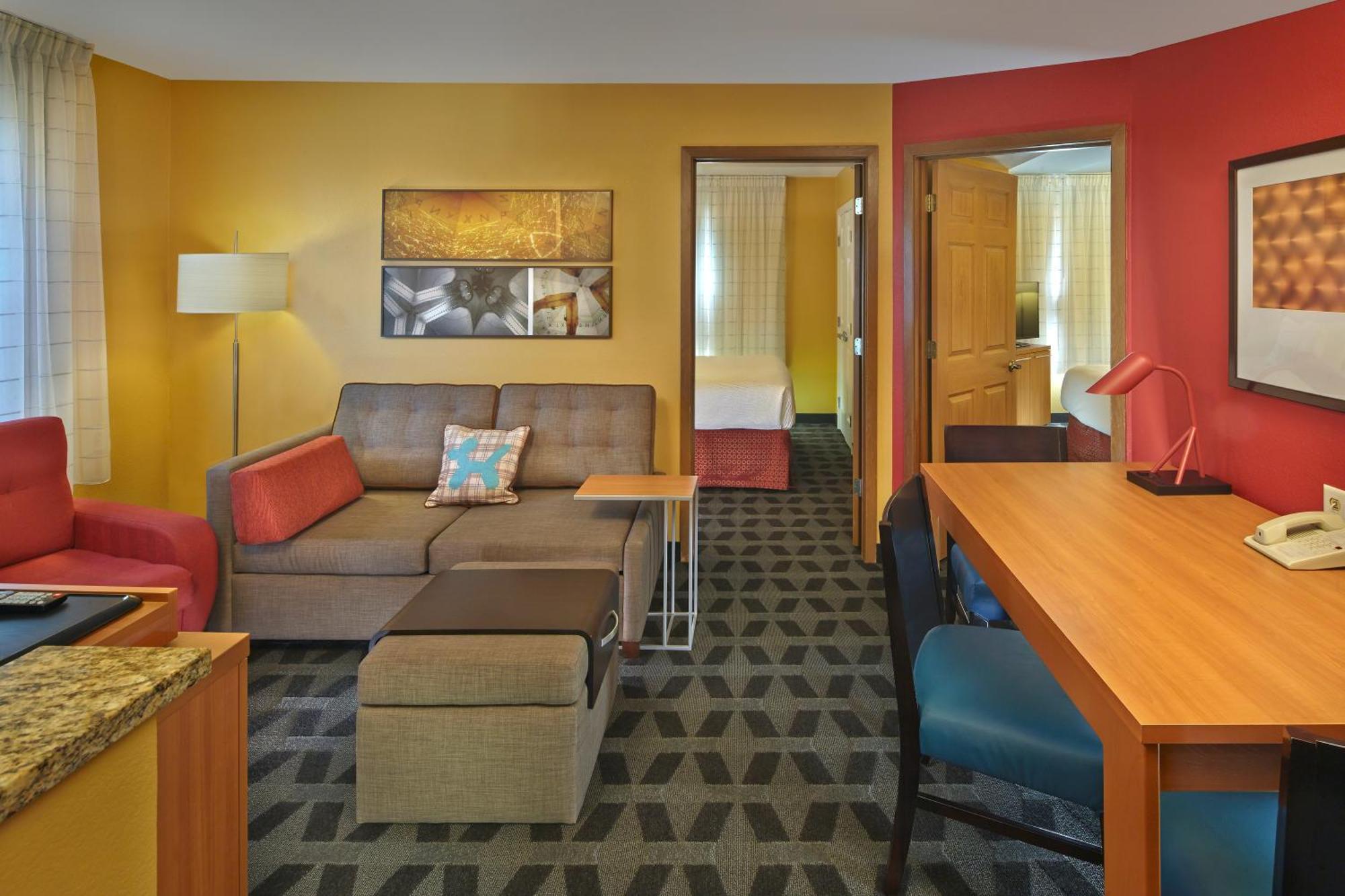 Two-Bedroom Queen Suite,571353918:JPEG
