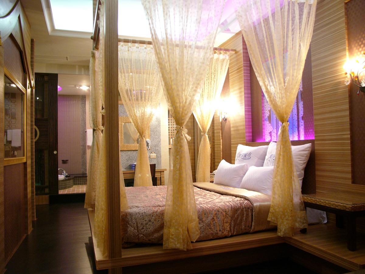 King Room with Balcony
