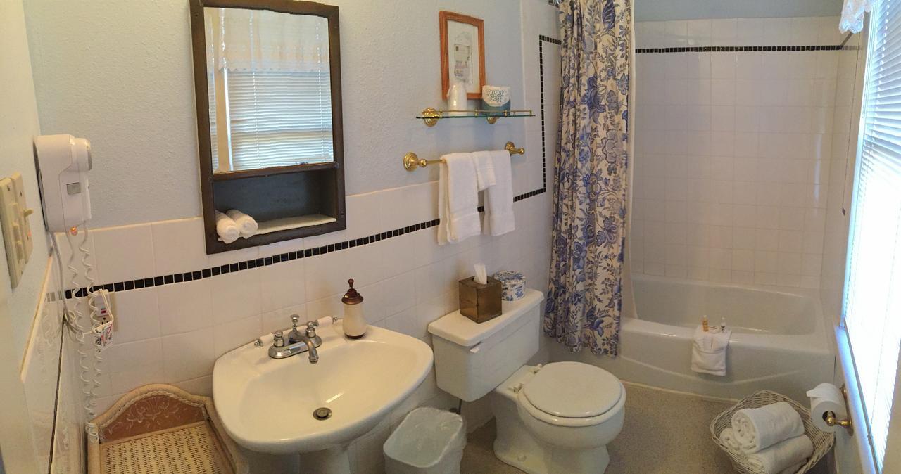 Standard Double Room,830486873:JPEG