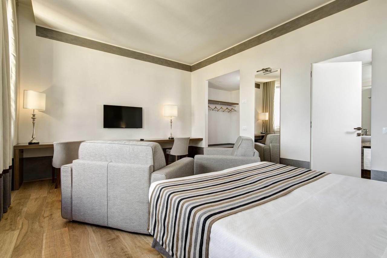 Suite Júnior com Vista Jardim