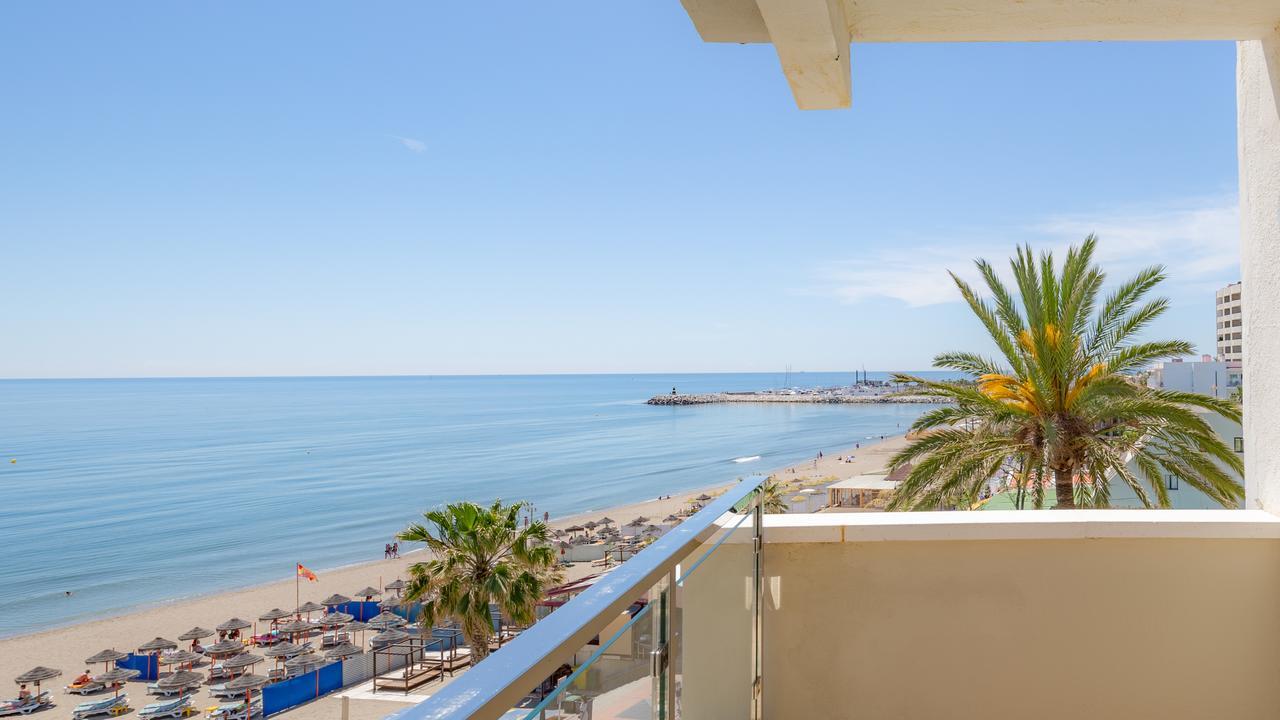 Habitación Doble con vistas al mar y a la piscina