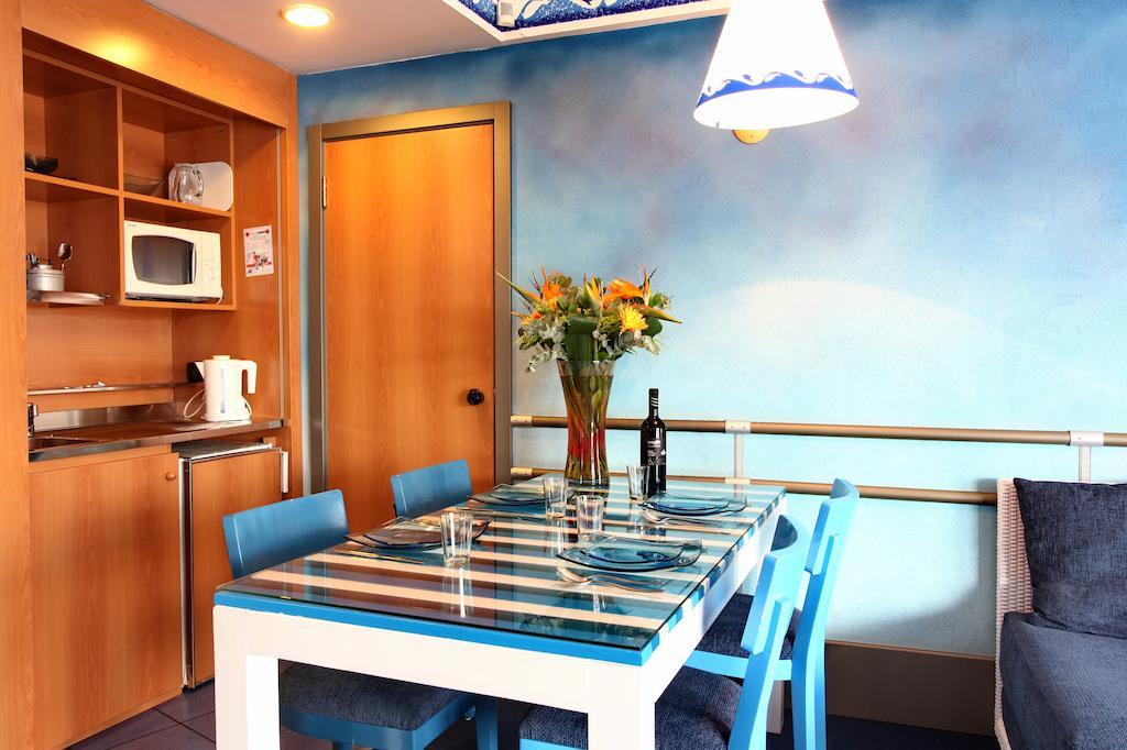 Executive Deluxe Suite - 2 Room, Big Terrace With Hot Tub+Kitchenette - 4 adults + 1 child - 68m²