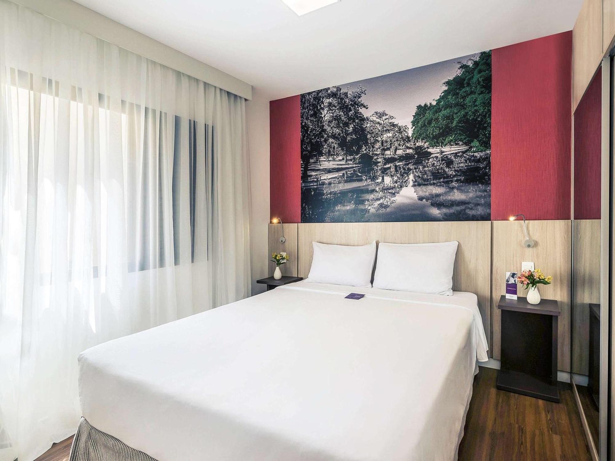 Suíte Superior com Cama Queen-size e Sofá