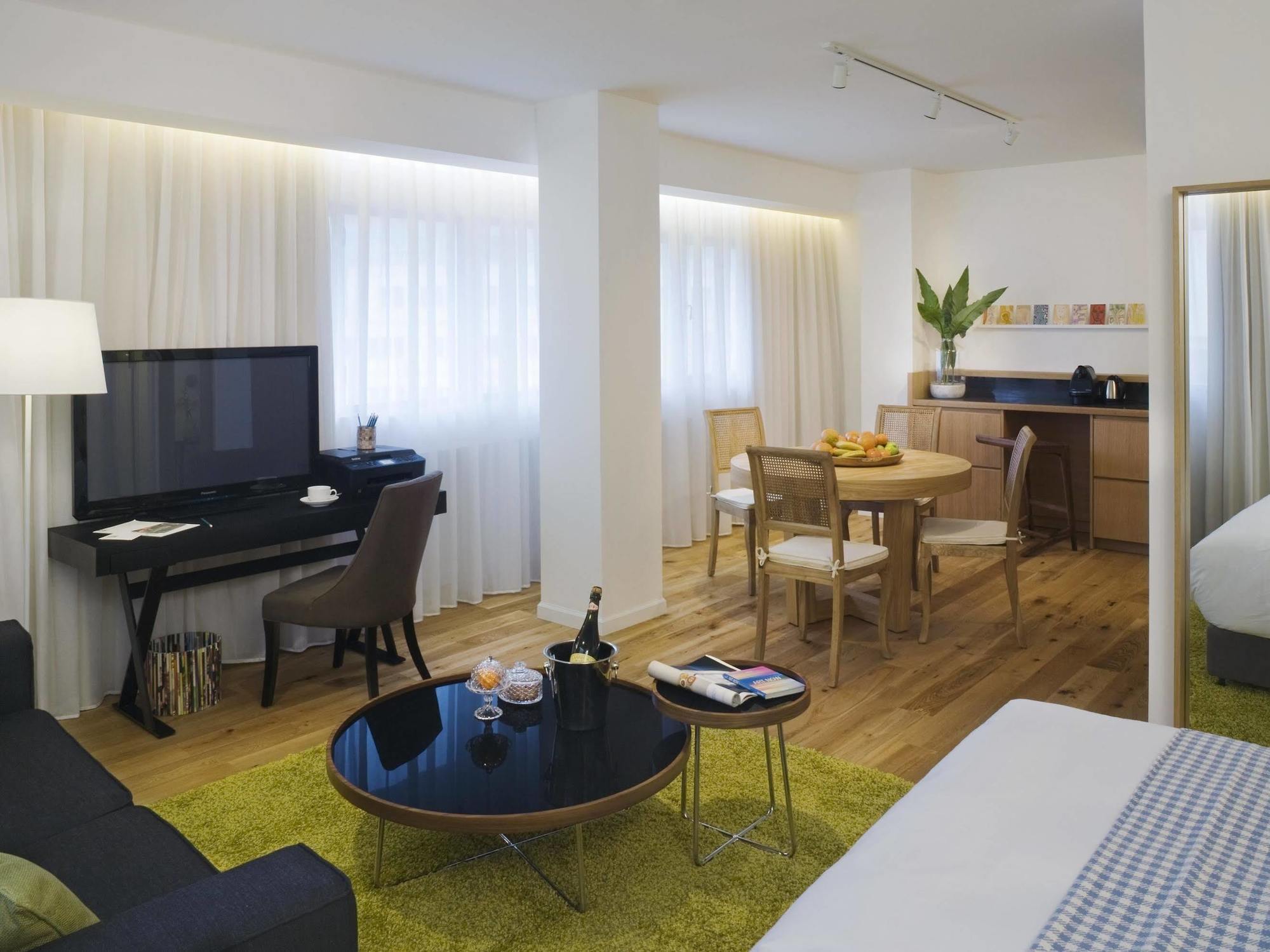 Executive Suite