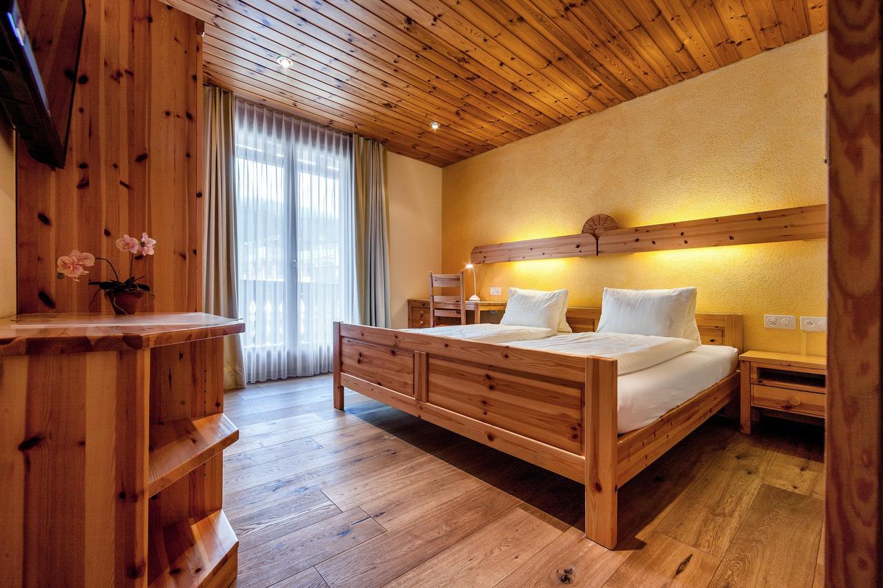 Double Room with Balcony,696285300:JPEG