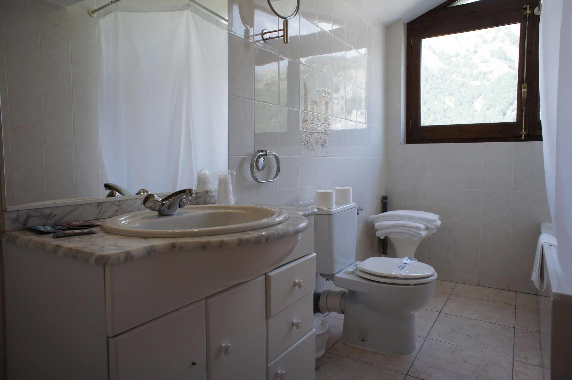 Triple Room,700881673:JPEG