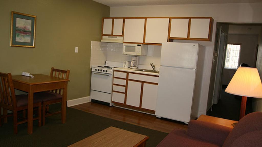 One-Bedroom Suite,1584538325:JPEG