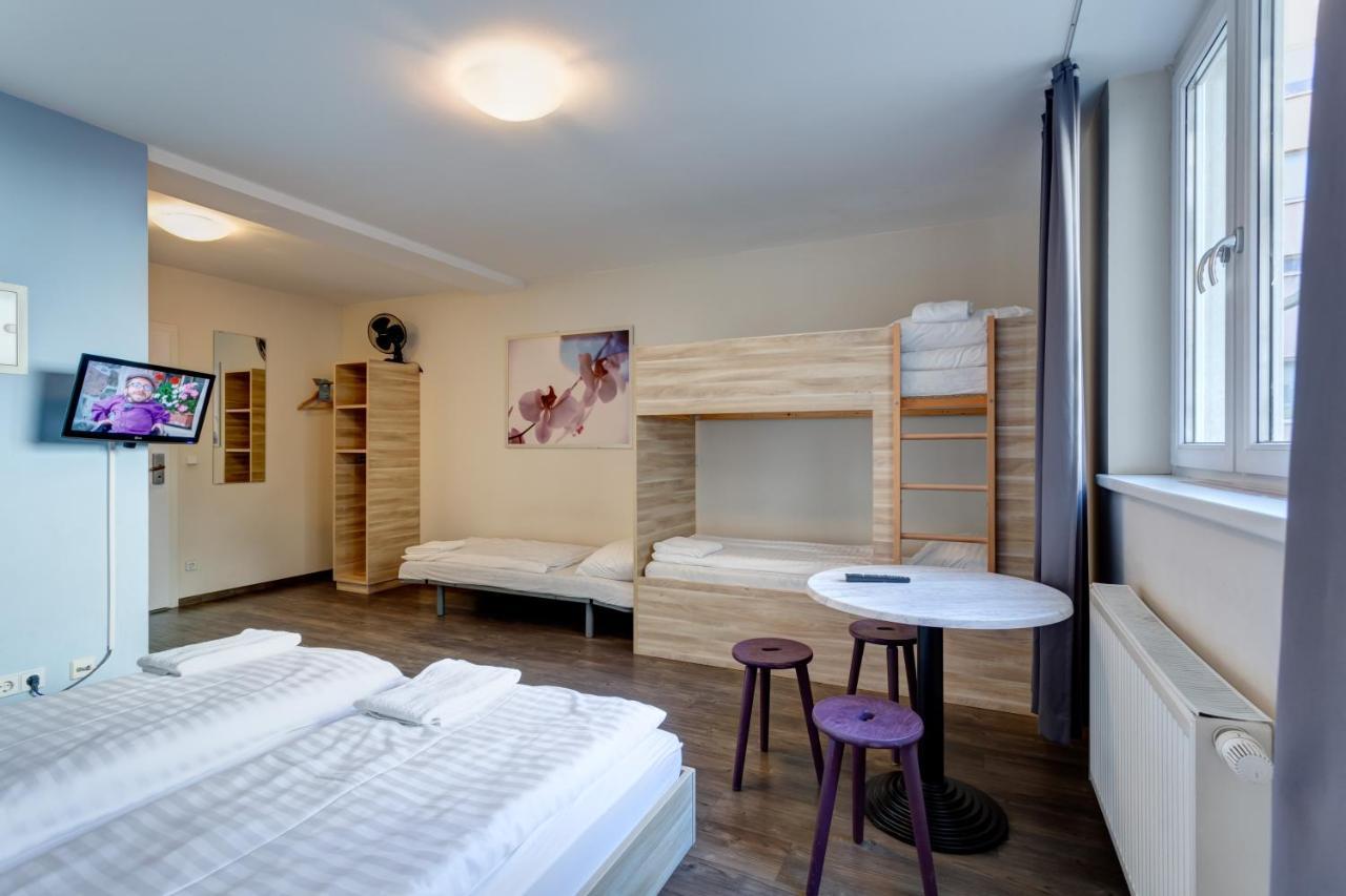Fünfbettzimmer