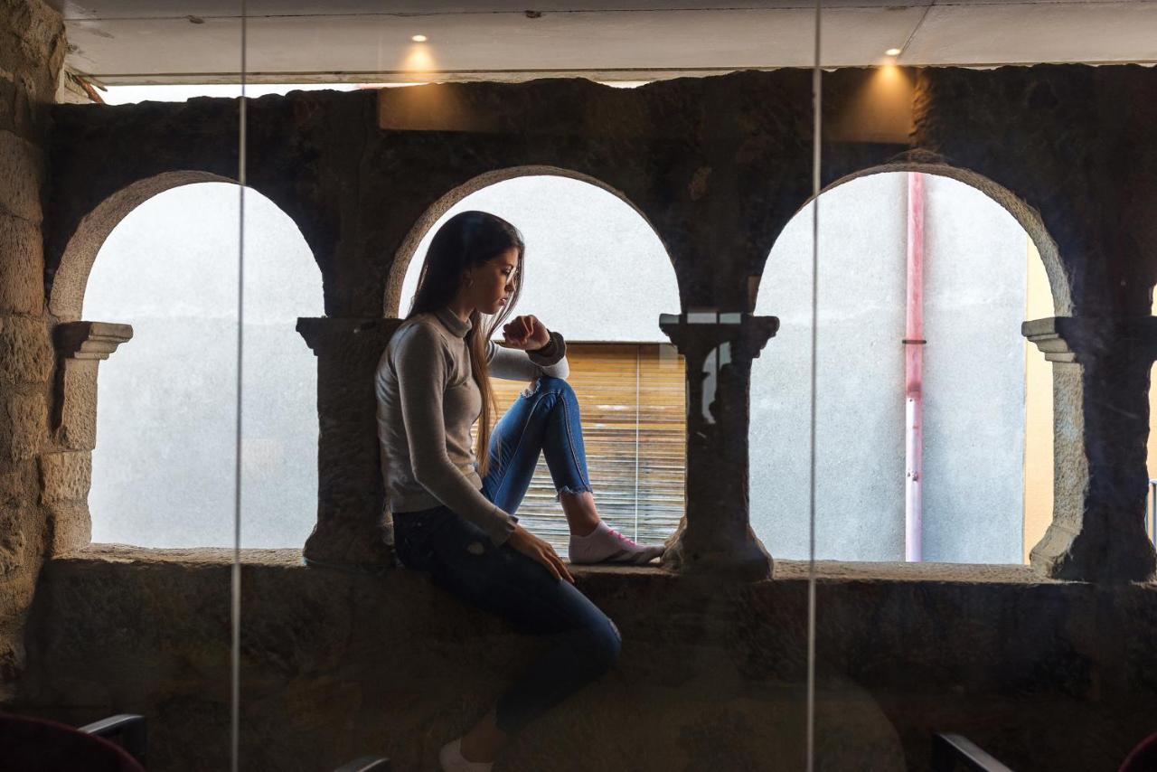 Habitación Doble Deluxe con chimenea y arcos