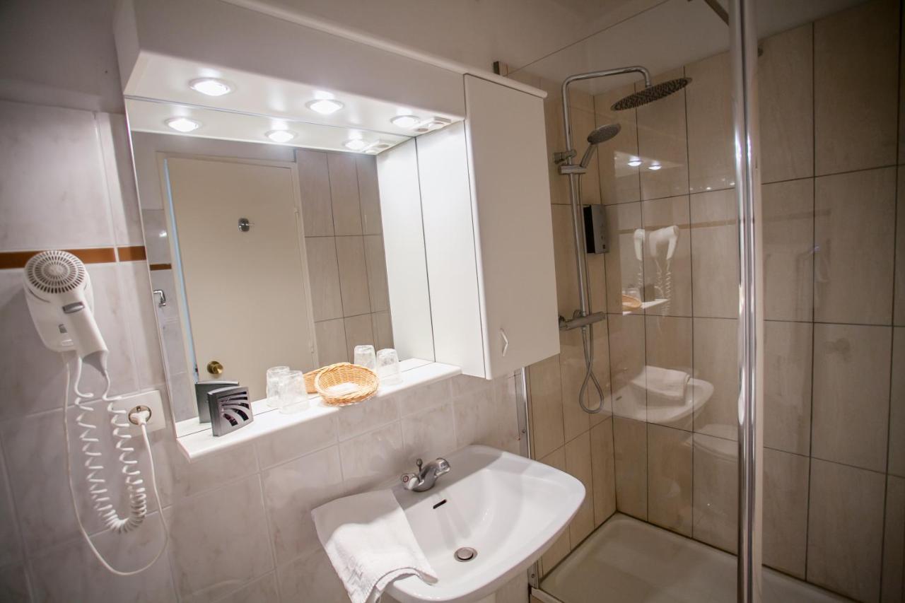 Double or Twin Room - South Side,769944913:JPEG