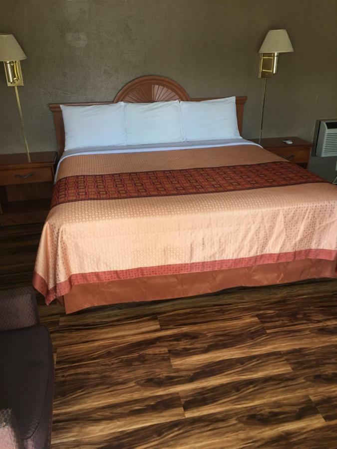 Standard Single Room,814714517:JPEG