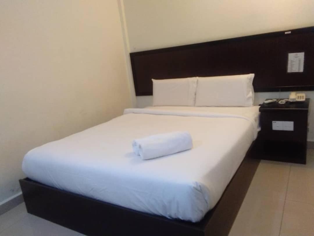 Standard Double Room,916841773:JPEG