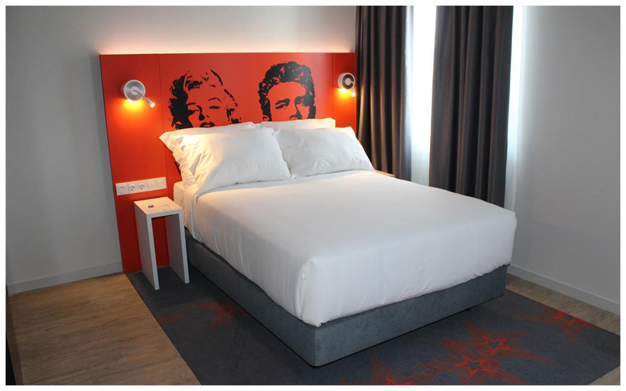 Quarto Duplo Standard