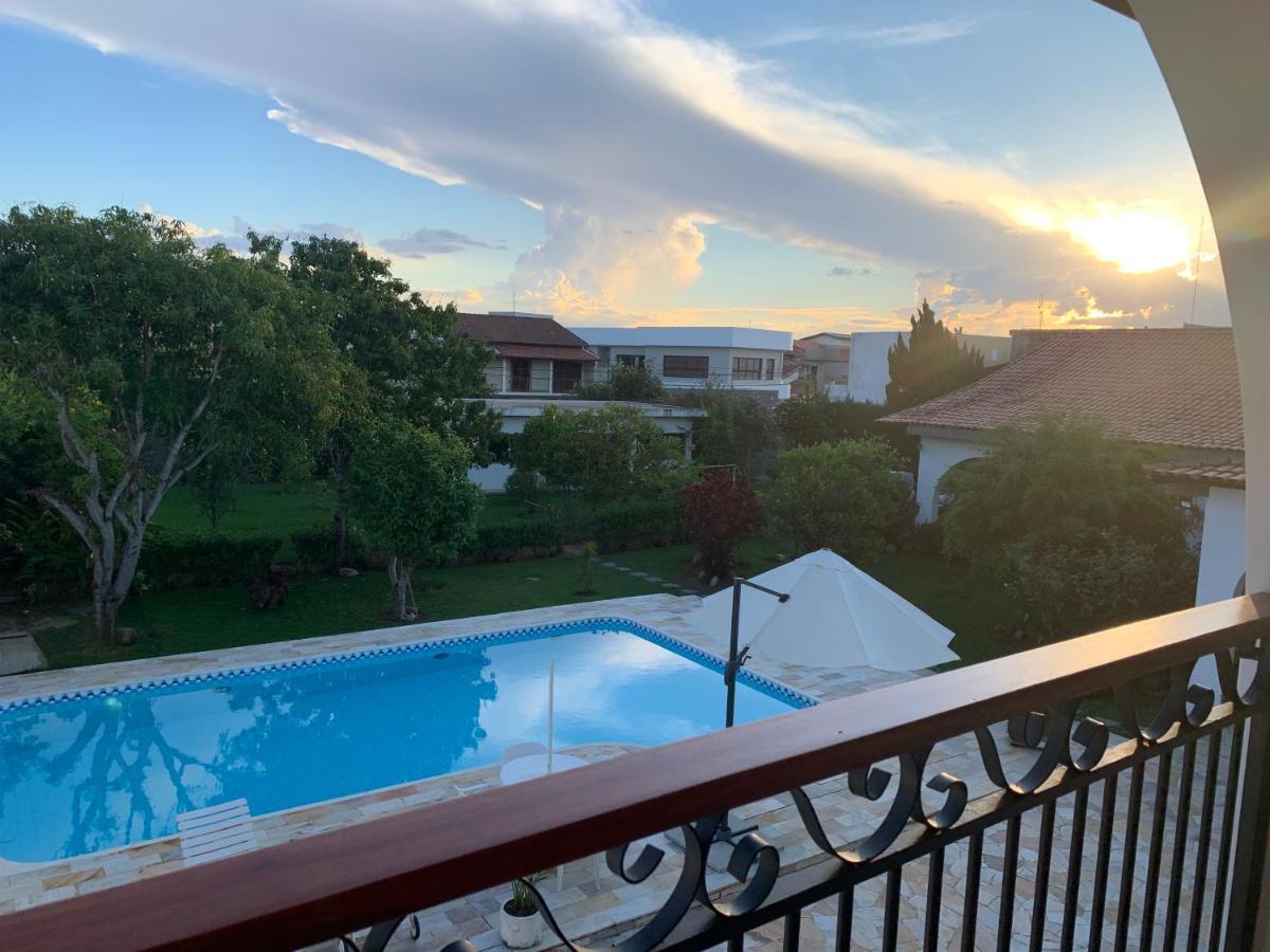 Quarto Triplo com Vista para a Piscina