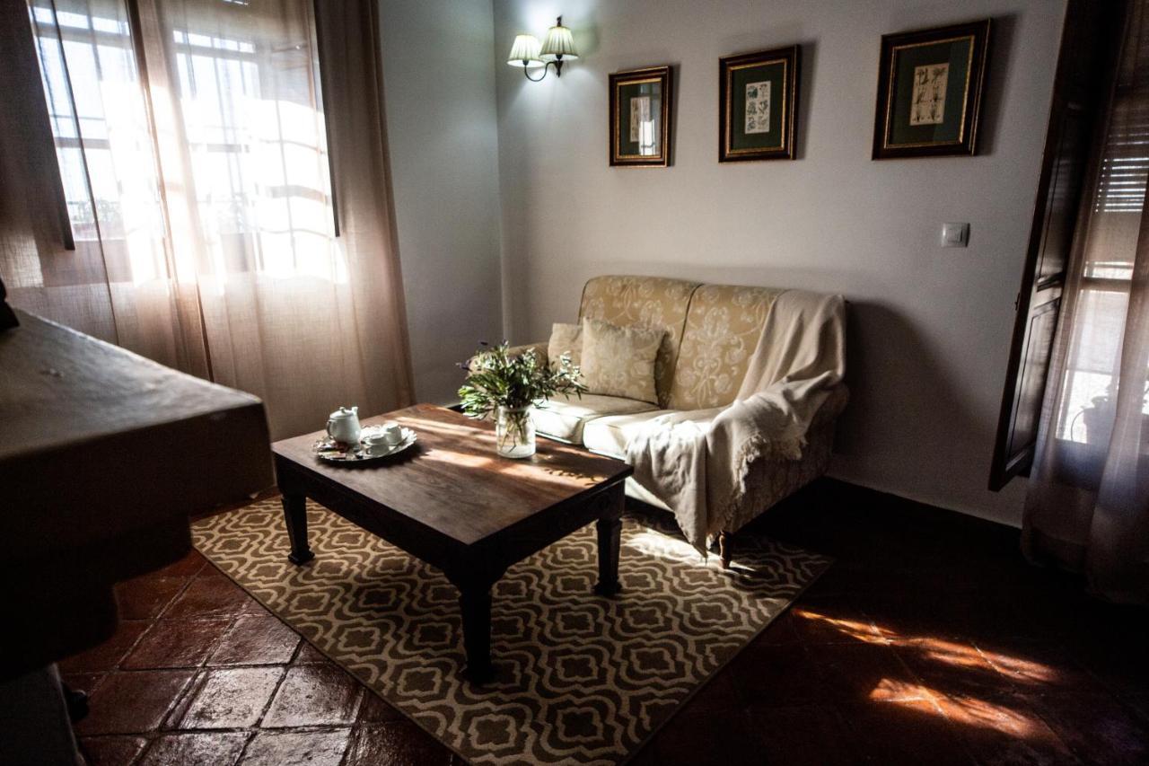 Suite with Jacuzzi,973027735:JPEG