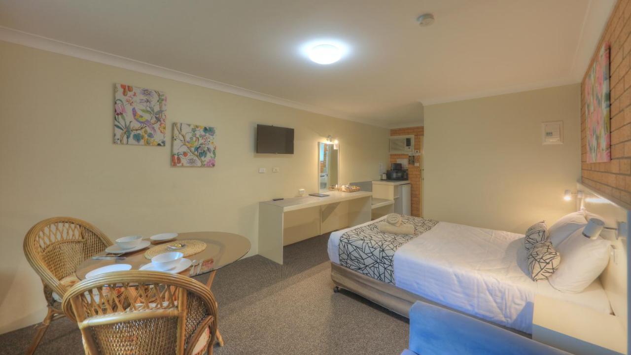 Queen Room,973629175:JPEG