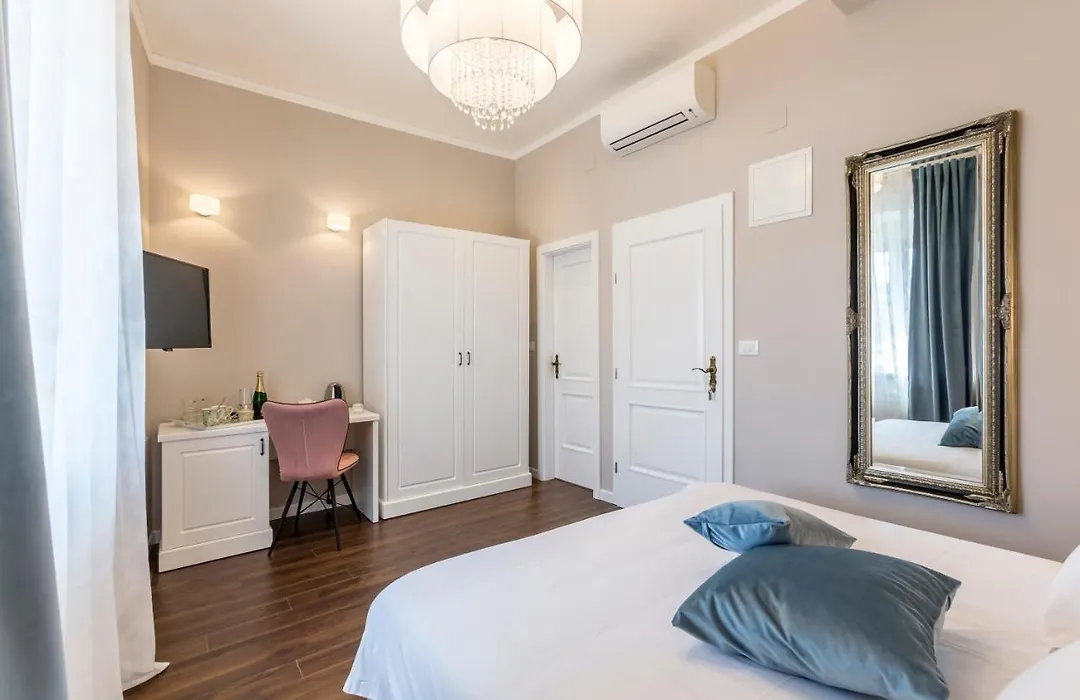 Theatre Of Dreams Rooms-1