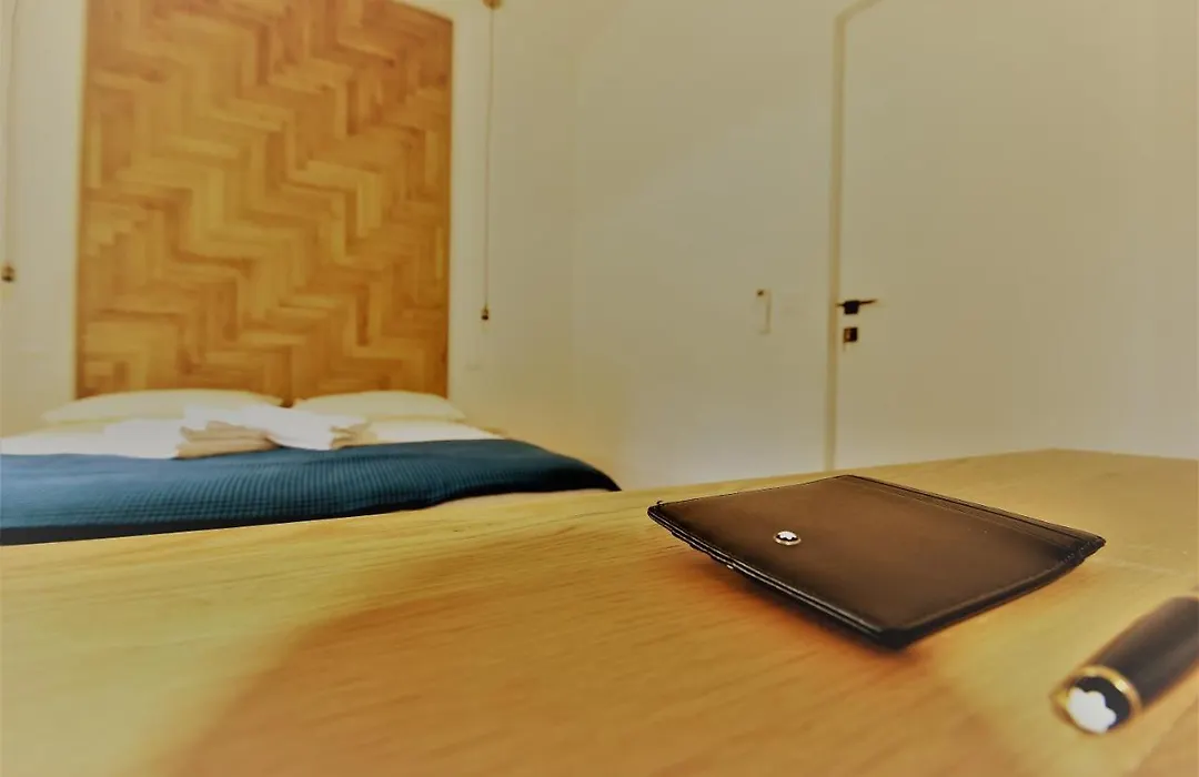 Cardeto Suites-1