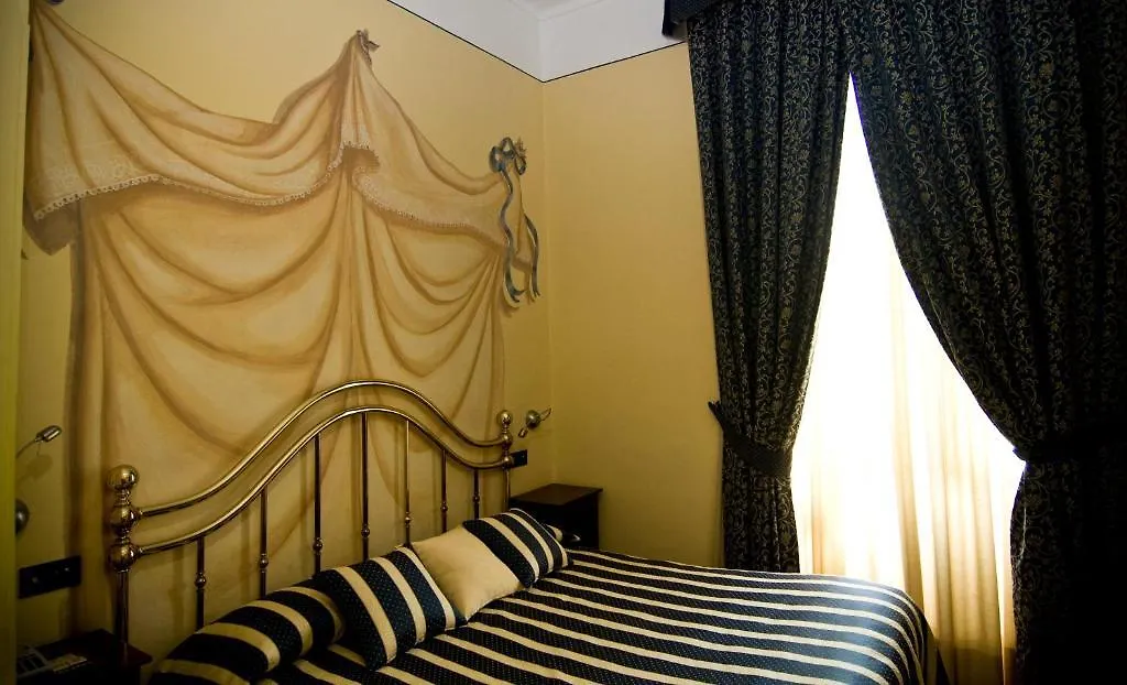 Hotel Regina-1