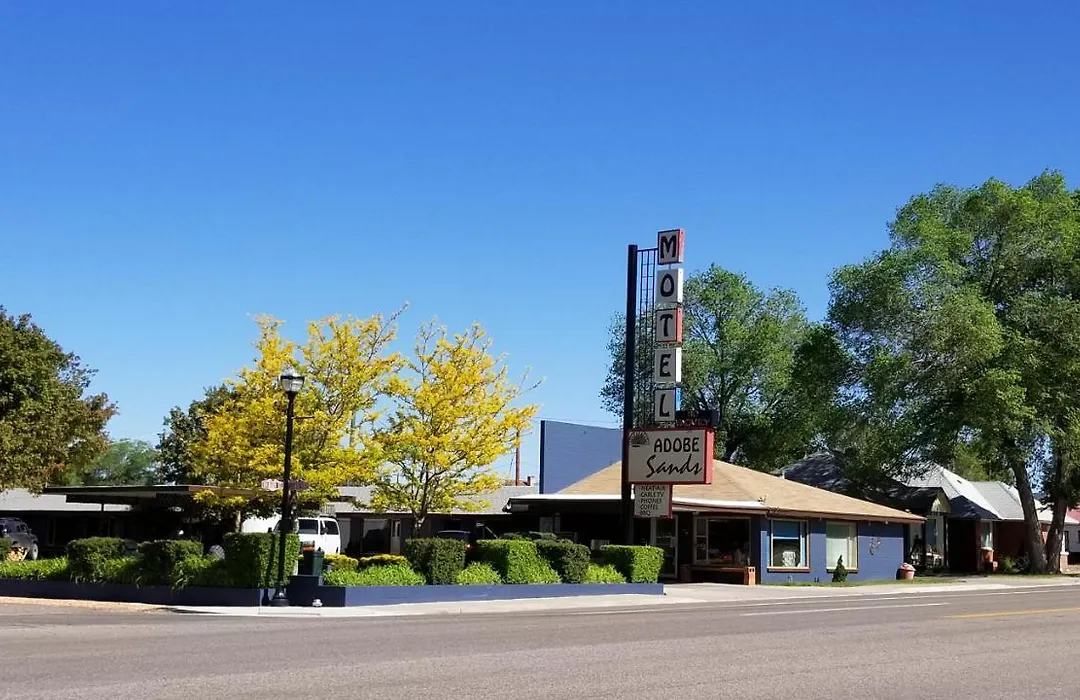 Adobe Sands Motel-1