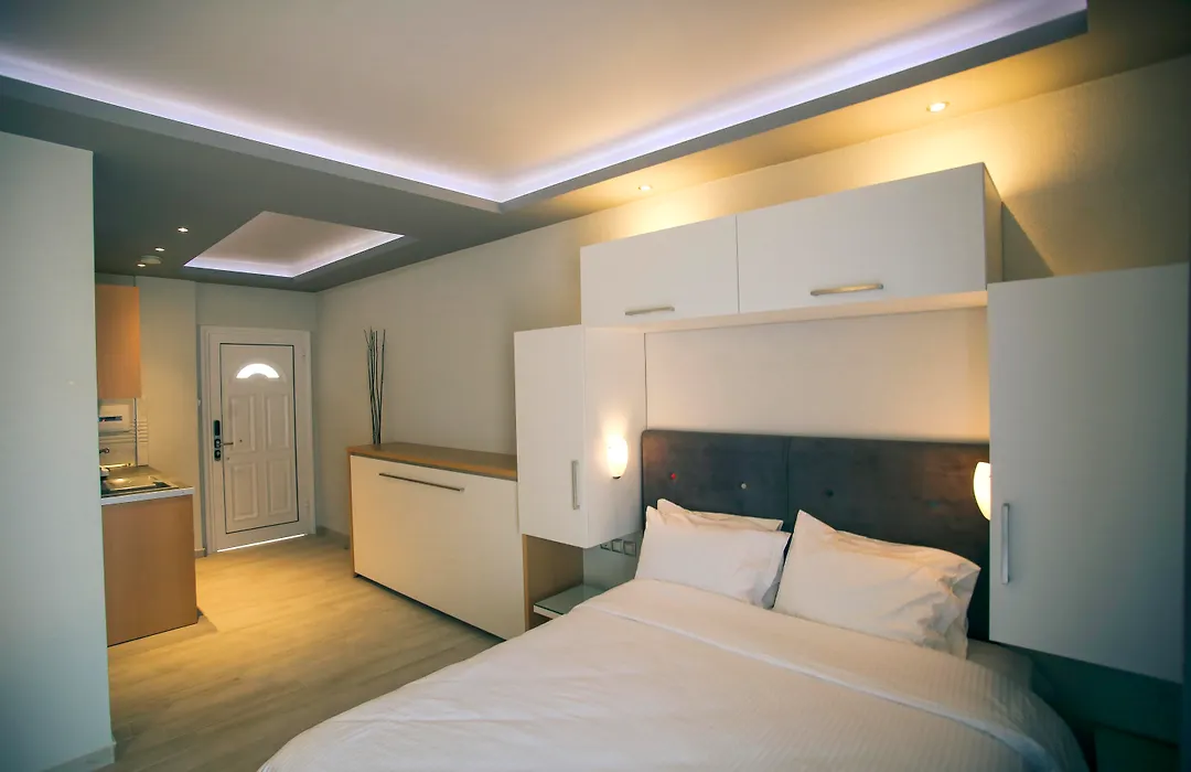 Royal Hotel And Suites-1