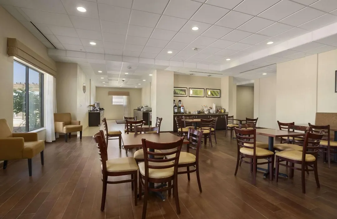 Petrostay Inn & Suites Cotulla-1