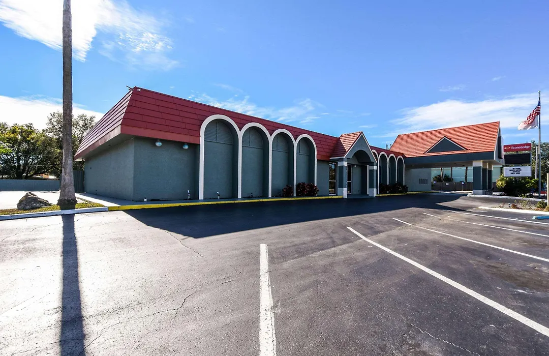Econo Lodge Busch Gardens Tampa-1
