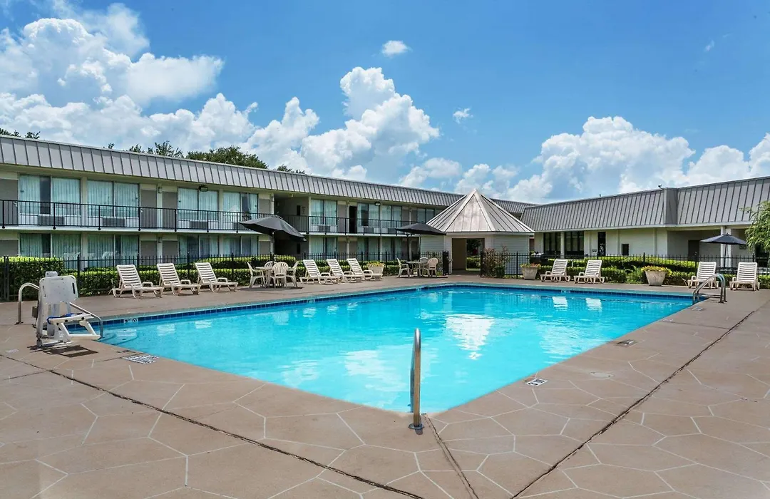 Ramada By Wyndham Houma-1