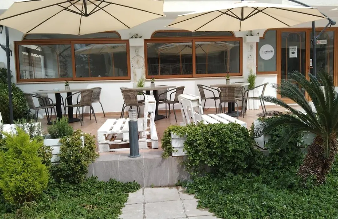 La Veranda Hotel-1