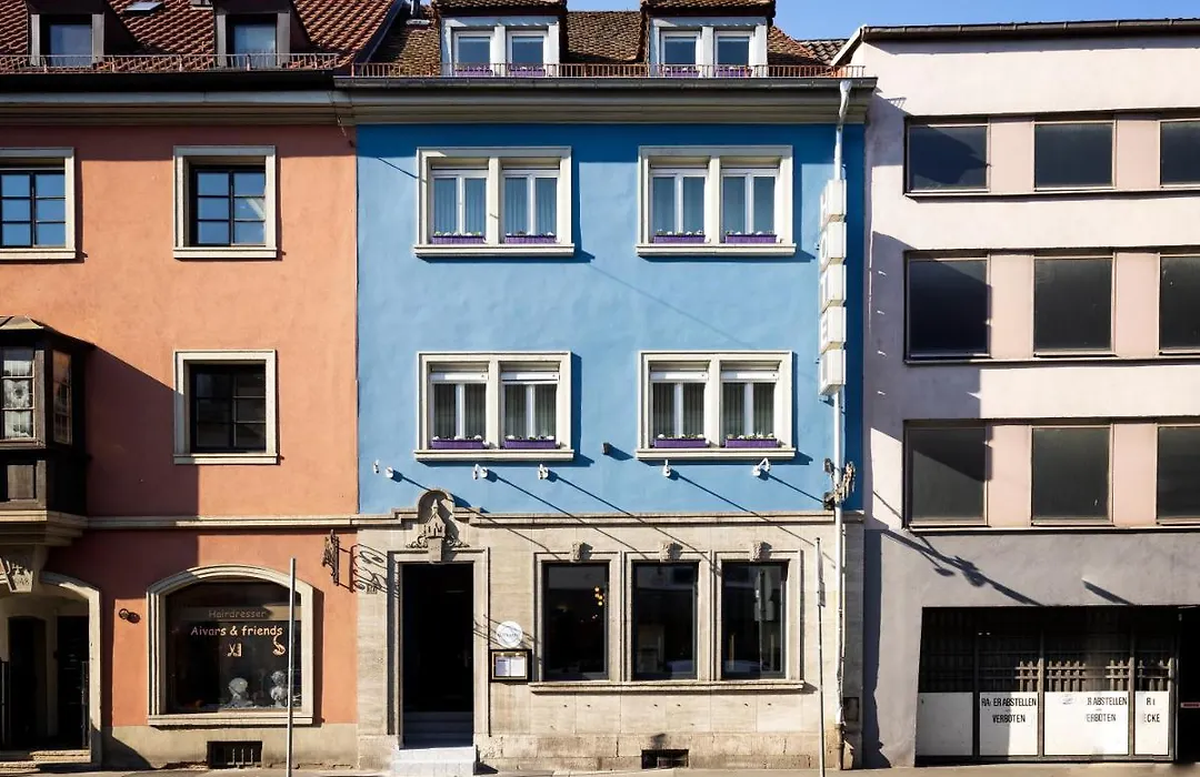 Hotel Kunterbunt in Würzburger Innenstadt-1
