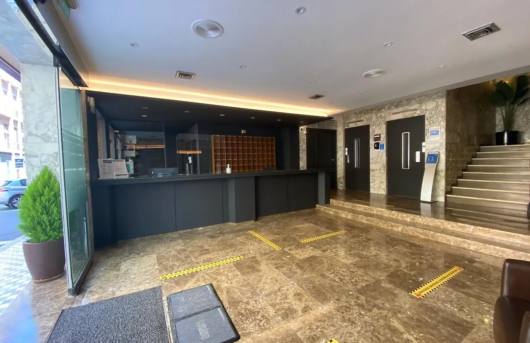 Hotel Leuka-1
