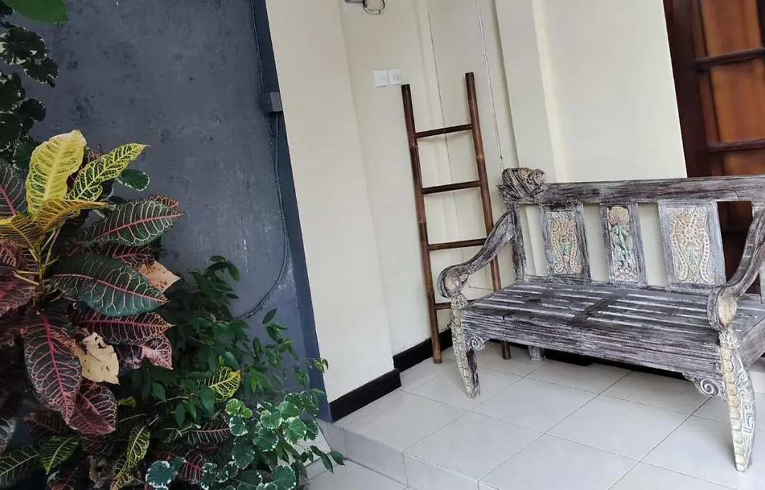 Villa Layang Bulan A Homey Guesthouse For Men Near The Beach In North Kuta-1