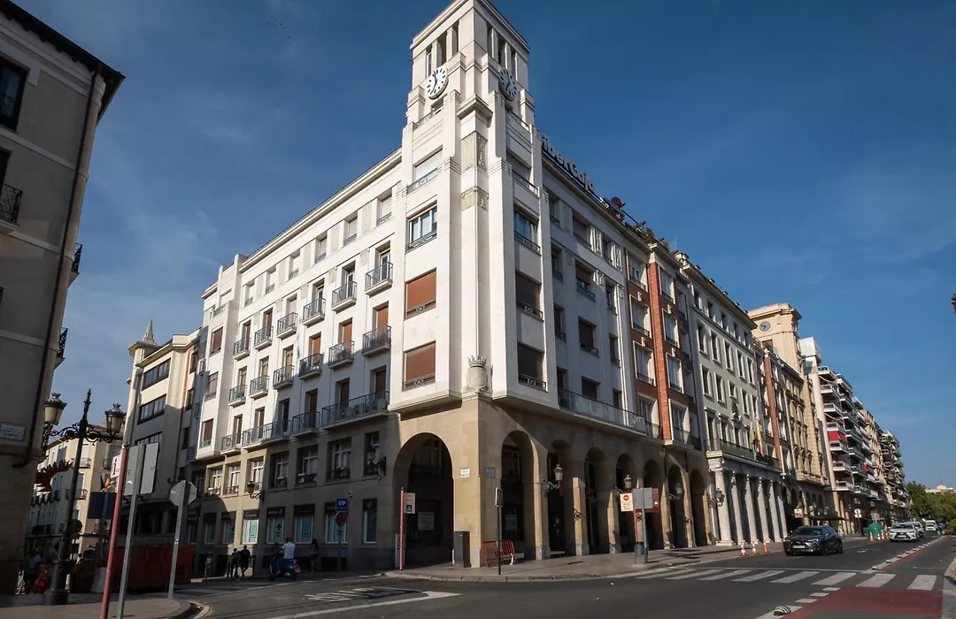 Príncipe de Vergara Rooms by Clabao-1