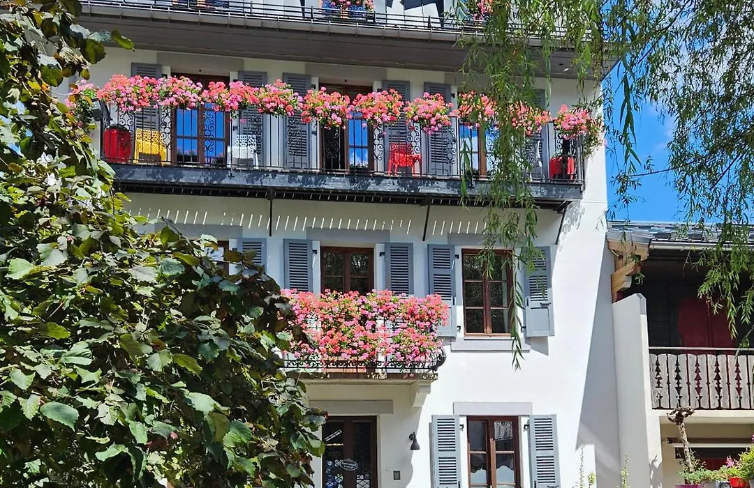 Hotel Du Clocher-1