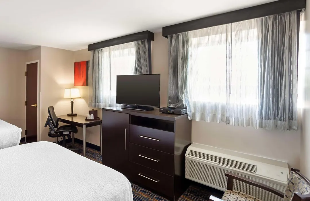 Best Western Plus Fairfield Hotel-1