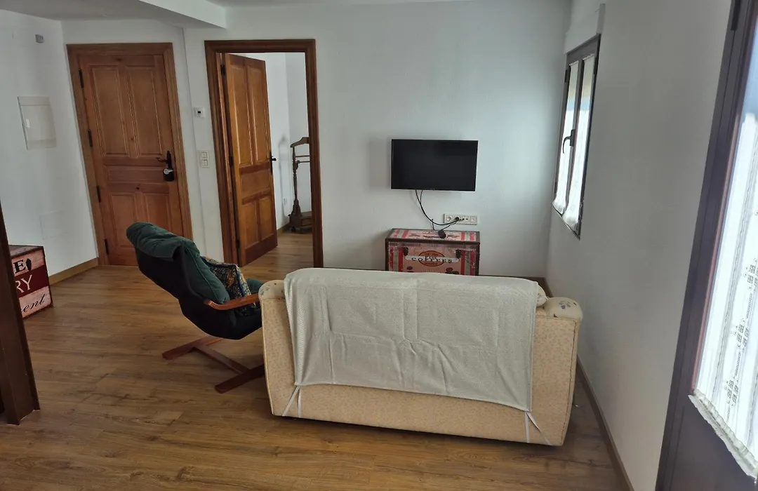 Hostal Rio Almar-1