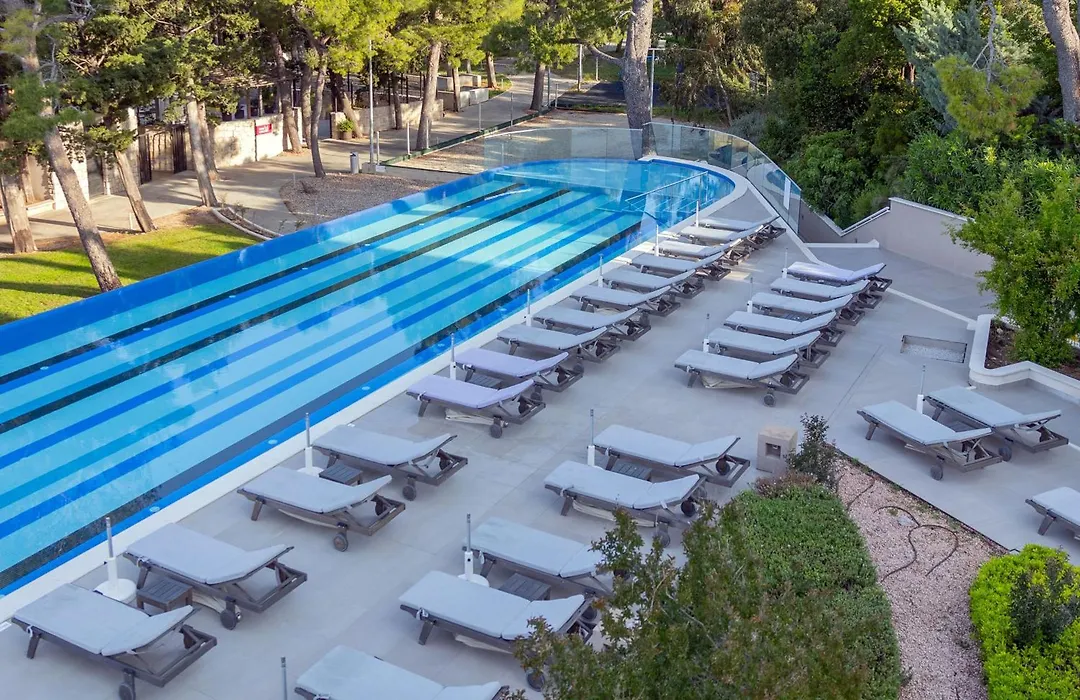 Bluesun Hotel Jadran-1