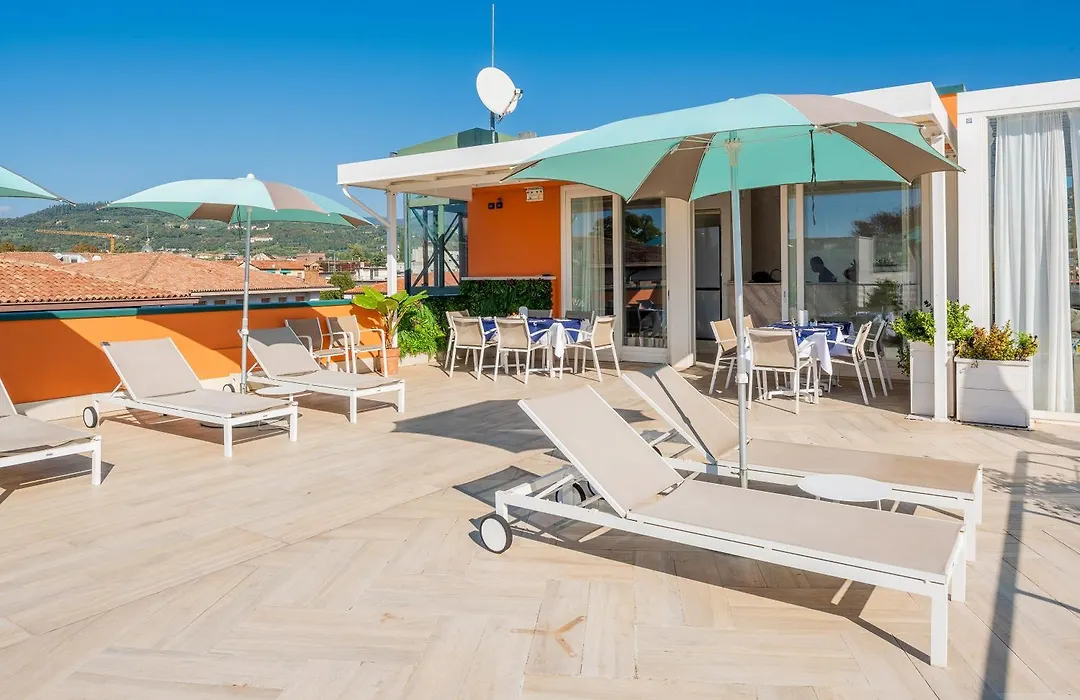 Blue Lake Residence - Bardolino-1