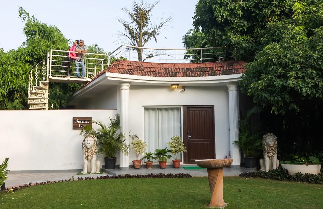 Karma Lakelands Golf Resort & Residences-1