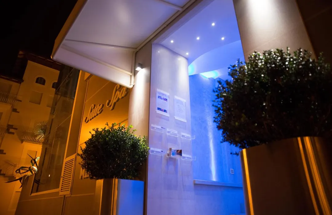 Suite & Spa Mirabel-1