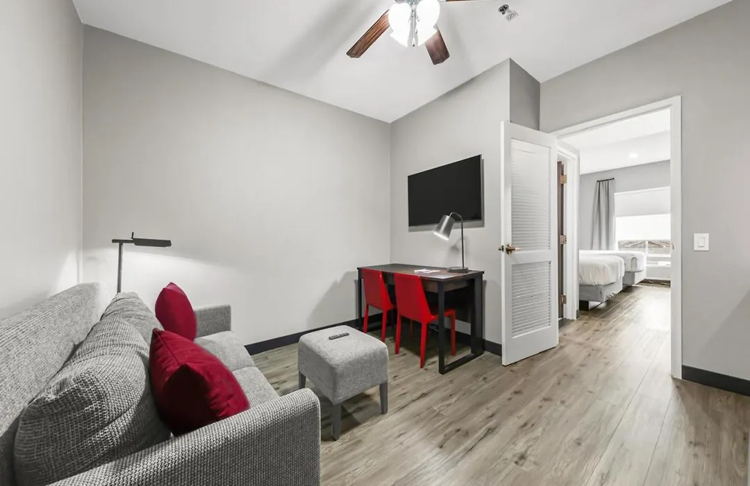 Hawthorn Extended Stay By Wyndham College Station-1