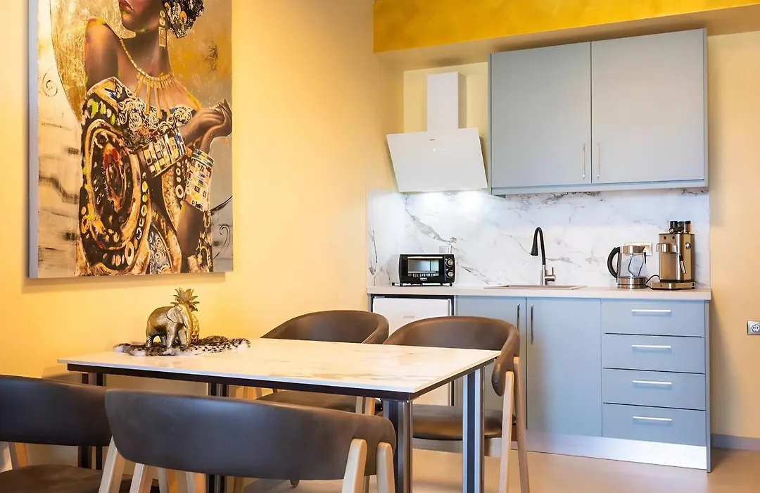 La Reve Luxury Apartments With Private Jacuzzi-1