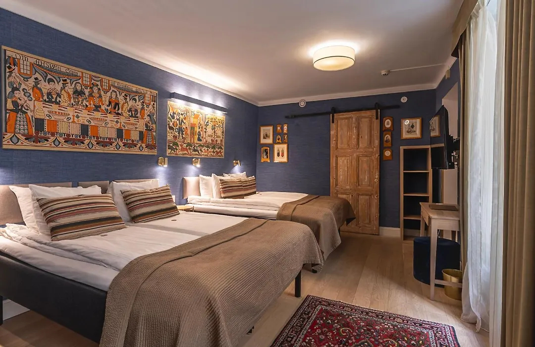 Lady Hamilton Hotel-1