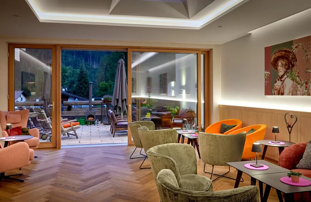 Hotel Der Waldhof - Unique - A Hidden Gem - Nature - Organic - Eco-1