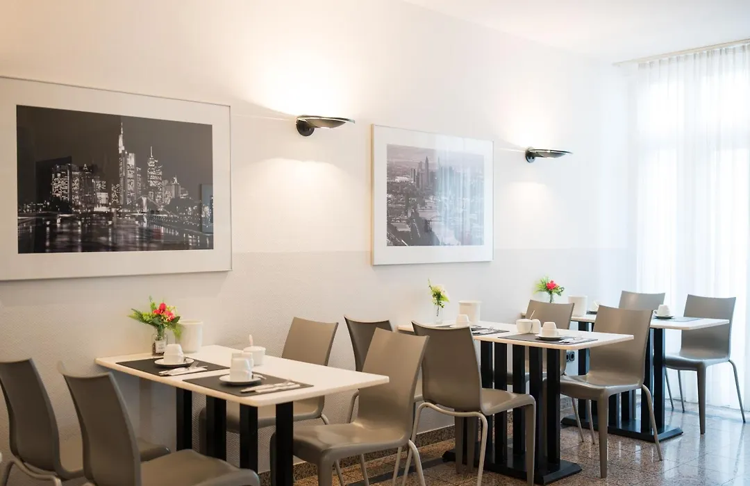 Hotel Topas Frankfurt City Centre - Digital Check-In-1