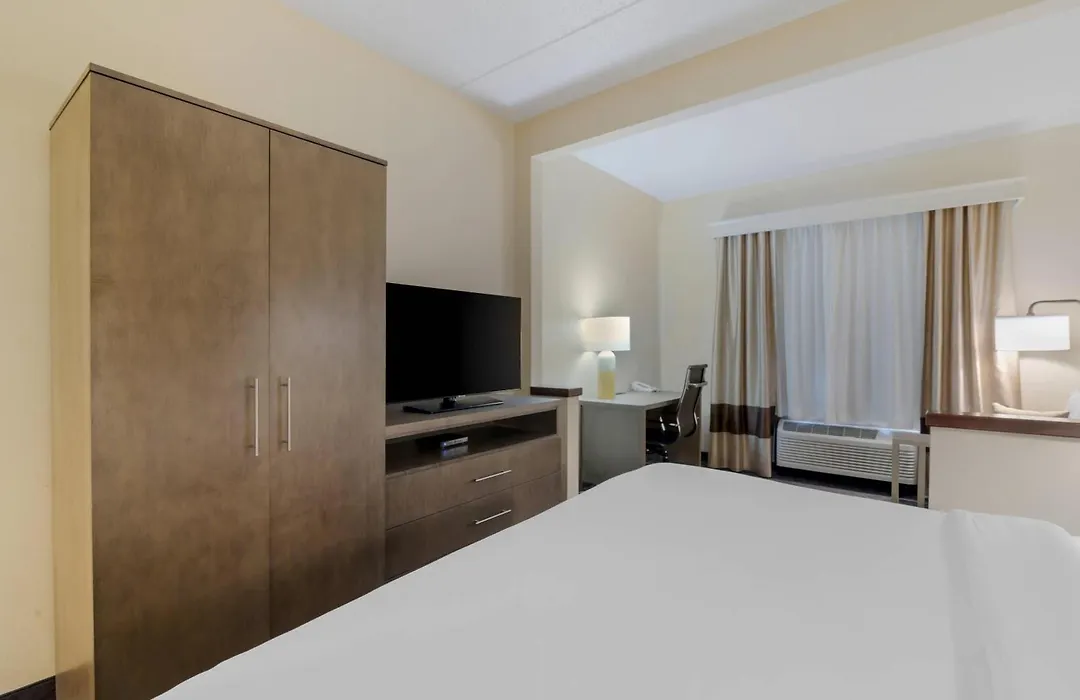 Comfort Inn Bismarck-1