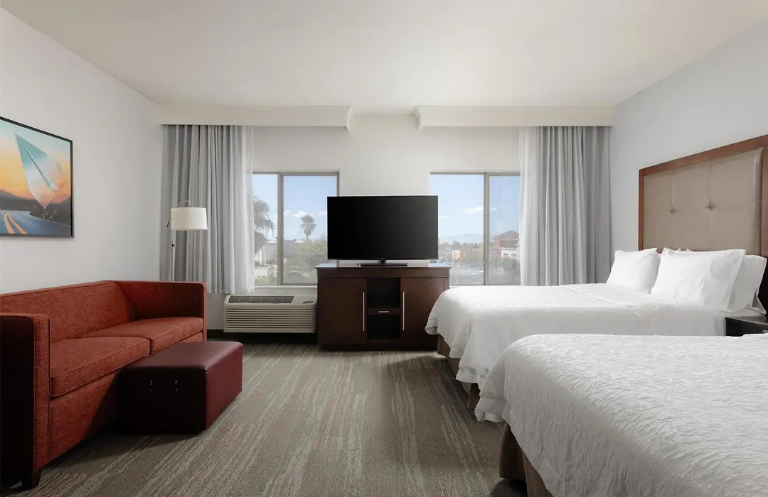 Hampton Inn & Suites Palmdale-1